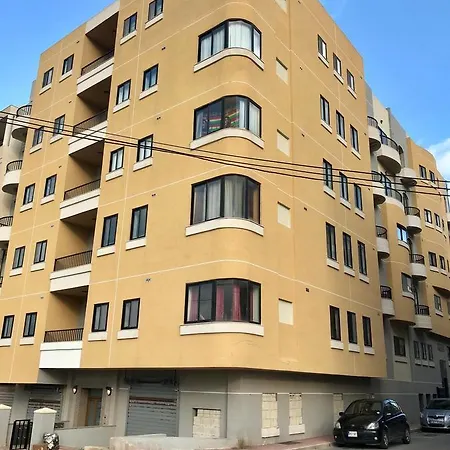 Tower Manor Court バギバ