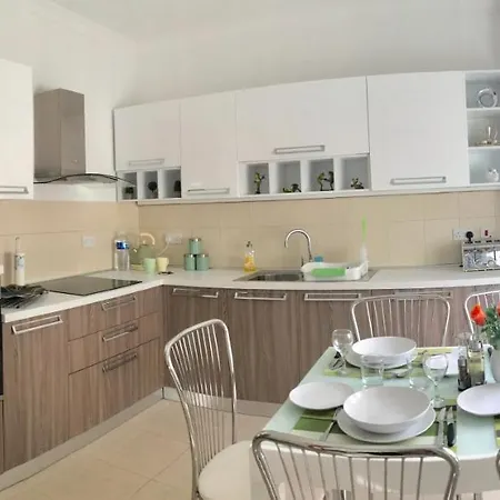 Διαμέρισμα Tower Manor Court *